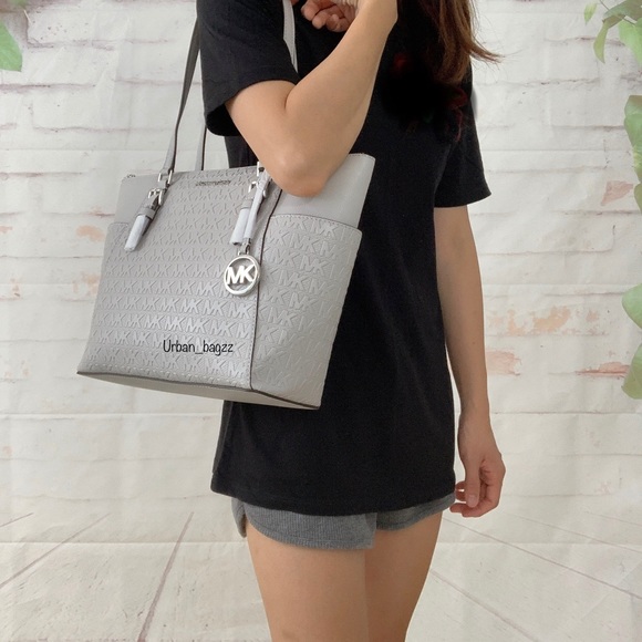 Michael Kors Charlotte Large Top Zip Tote - Picture 2 of 9